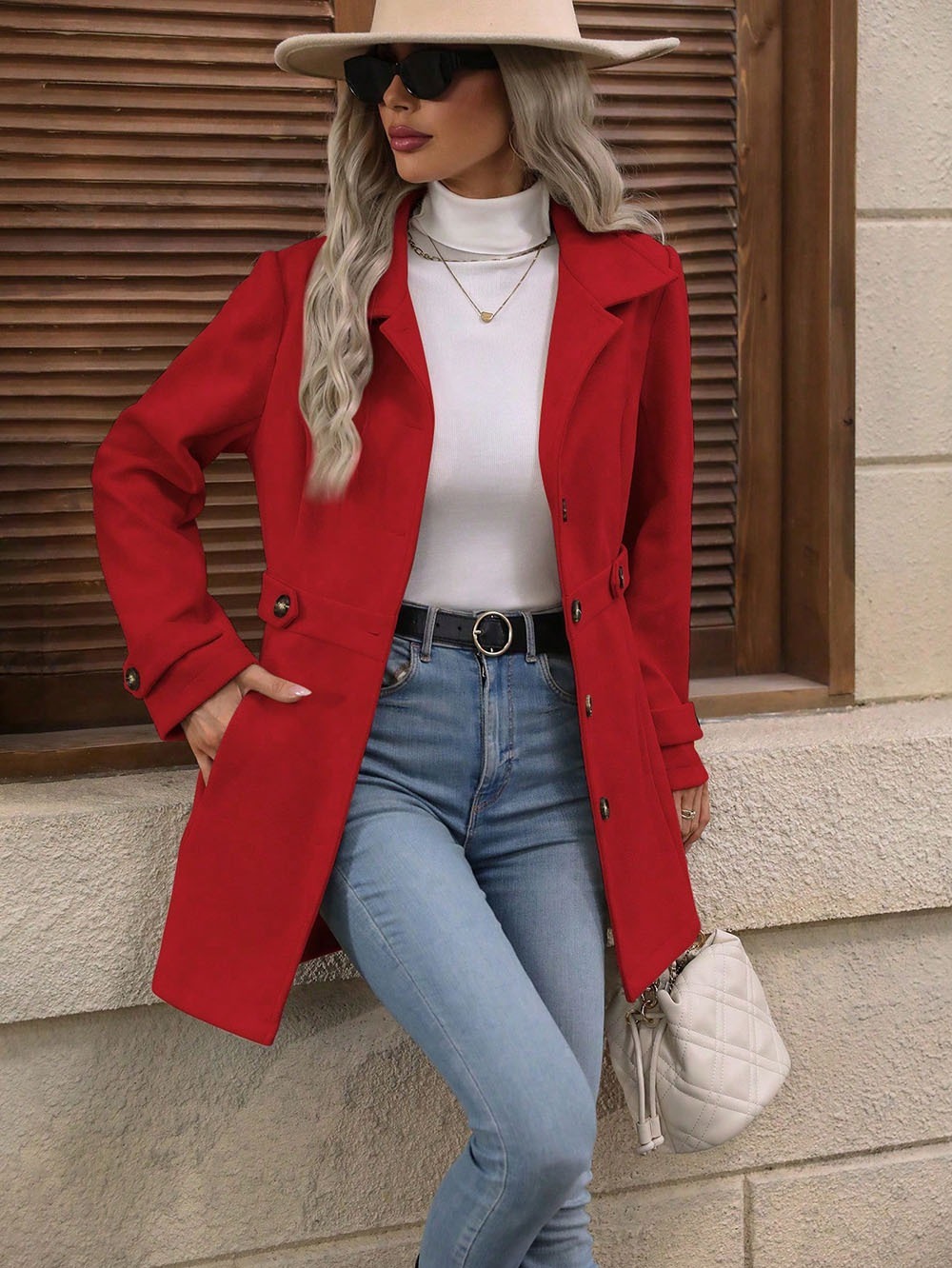 Manteau élégant pour femme en laine — veste mi-longue à boutons, col à revers, style chic et professionnel, parfait pour un look raffiné et moderne. – Image 5